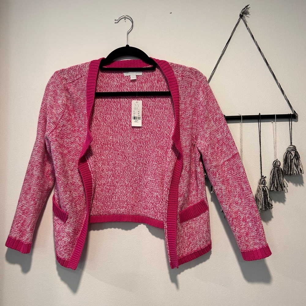 New York and Company pink sweater. New with tags.